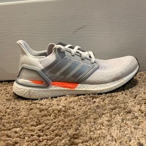Adidas ultraboost 2020 women’s 8.5